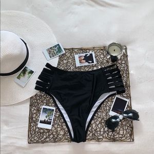 Cupshe High wasted bikini bottoms